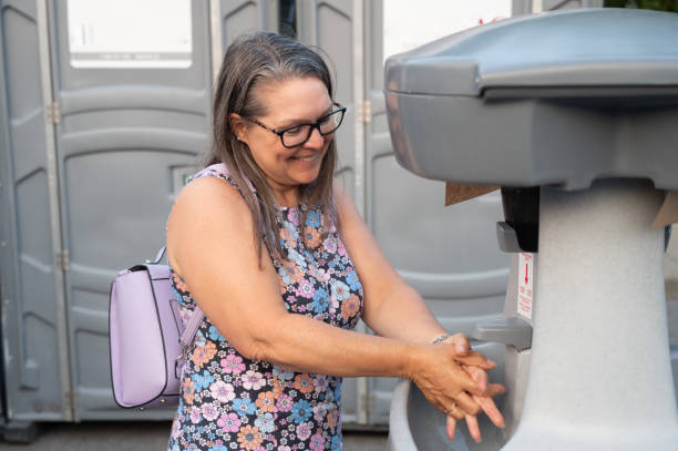 Best Porta potty delivery and setup  in Rochelle, IL